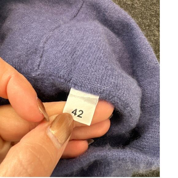 Gran Sasso Women's 100% Cashmere Cowl Neck Sweater, Size US S, Italy 42, EUC - Picture 4 of 6